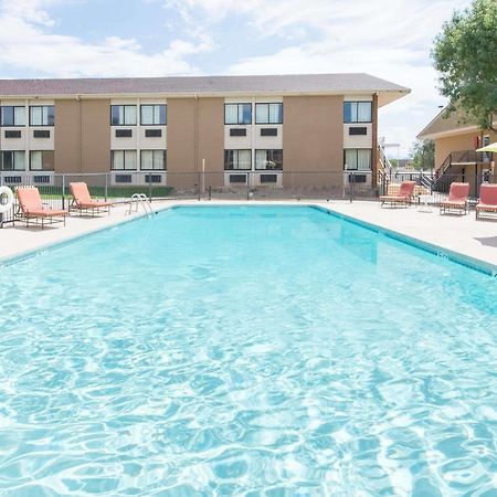 Ramada By Wyndham Albuquerque East Hotel Luaran gambar