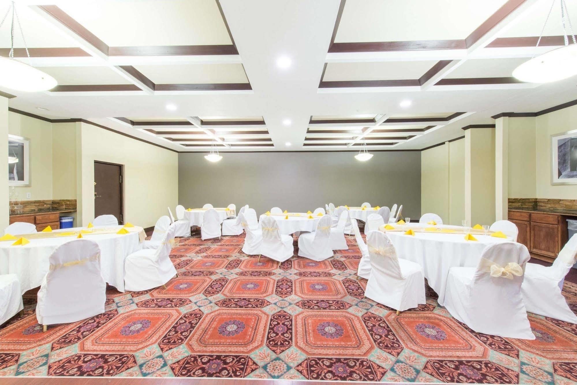 Ramada By Wyndham Albuquerque East Hotel Luaran gambar
